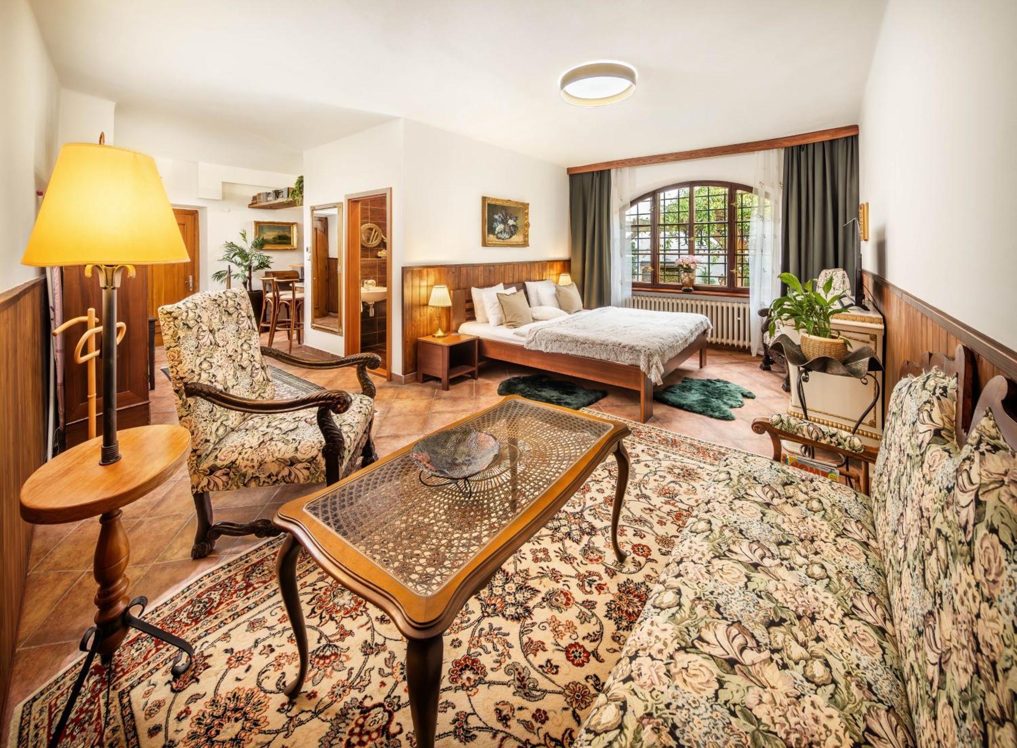 Apartments Dlouha 93 Cesky Krumlov Luaran gambar